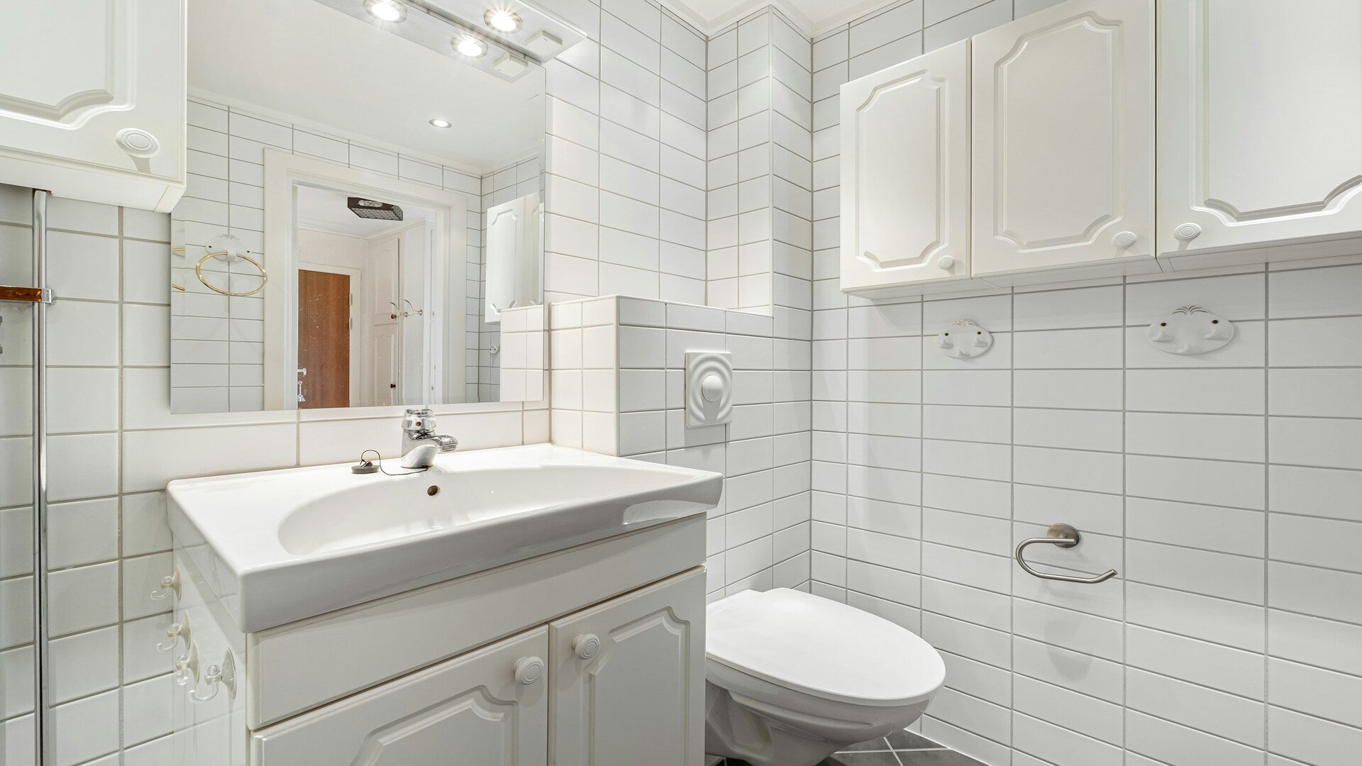 vanity unit